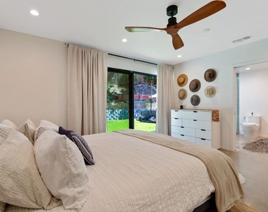 2820 Nichols Canyon Place - Photo Thumbnail 43
