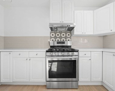 11345 Cashmere Street - Photo Thumbnail 8