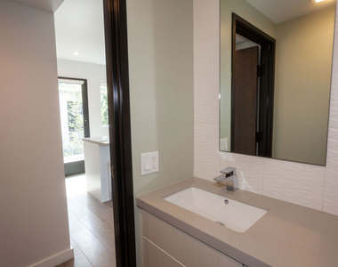 3015 Ocean Avenue - Photo Thumbnail 17