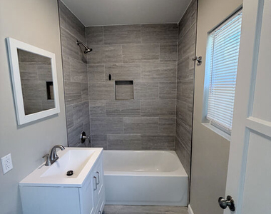 231 S Waldo Avenue - Photo Thumbnail 10