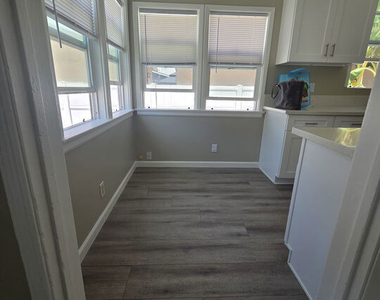 231 S Waldo Avenue - Photo Thumbnail 6