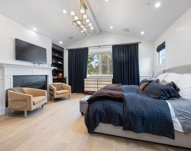 4225 Alcove Avenue - Photo Thumbnail 35