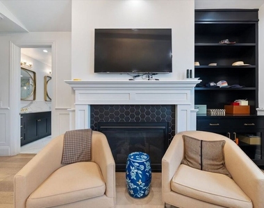 4225 Alcove Avenue - Photo Thumbnail 36