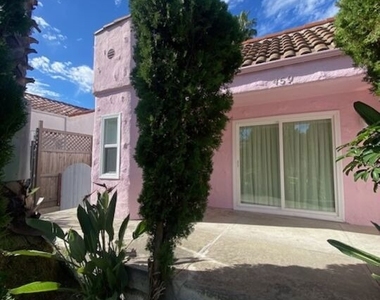 459 S Holt Avenue - Photo Thumbnail 2