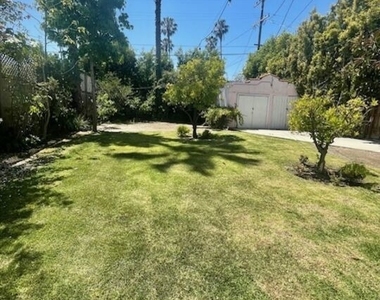 459 S Holt Avenue - Photo Thumbnail 35