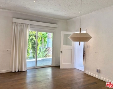 459 S Holt Avenue - Photo Thumbnail 12