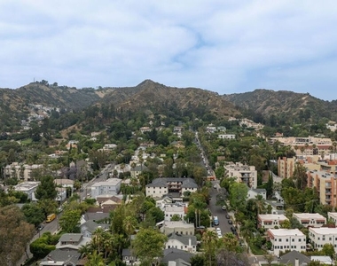 1617 N Vista Street - Photo Thumbnail 49