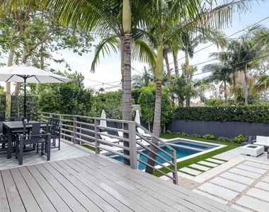 1617 N Vista Street - Photo Thumbnail 35