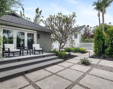 1617 N Vista Street - Photo Thumbnail 4