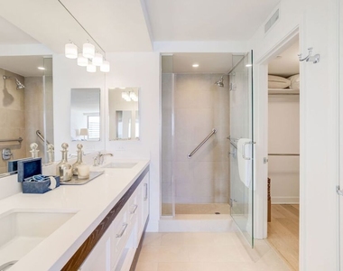 1221 W Ocean Avenue - Photo Thumbnail 8