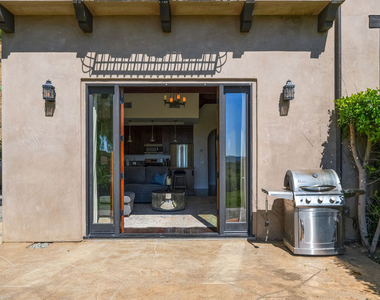 33383 Mulholland Highway - Photo Thumbnail 13