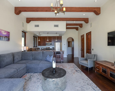 33383 Mulholland Highway - Photo Thumbnail 2