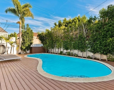 200 S Linden Drive - Photo Thumbnail 13