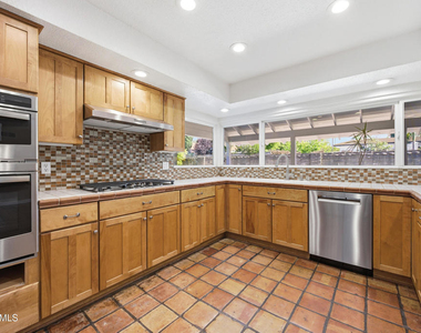 4500 Yorkfield Court - Photo Thumbnail 15