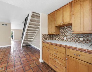 4500 Yorkfield Court - Photo Thumbnail 19