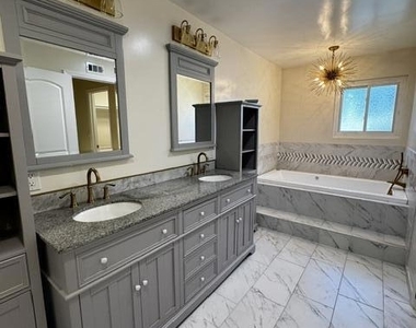 1580 Valecroft Avenue - Photo Thumbnail 29