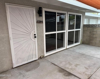 1244 Devon Lane - Photo Thumbnail 2