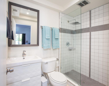 2350 Miramonte Circle E - Photo Thumbnail 11