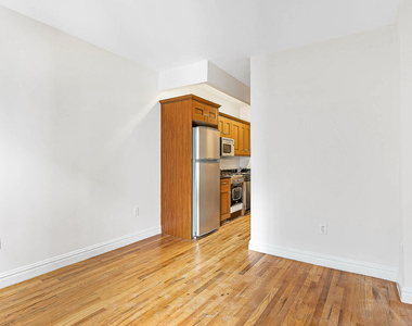 437 West 54th Street - Photo Thumbnail 6
