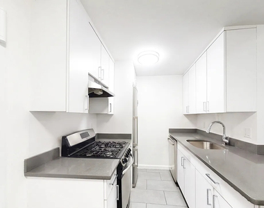 Flex 2 East 56th Street - Photo Thumbnail 4