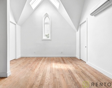 433 Sackett Street - Photo Thumbnail 16
