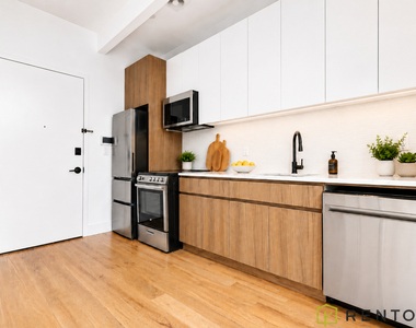 433 Sackett Street - Photo Thumbnail 1