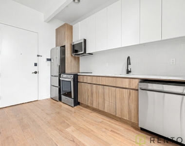 433 Sackett Street - Photo Thumbnail 7
