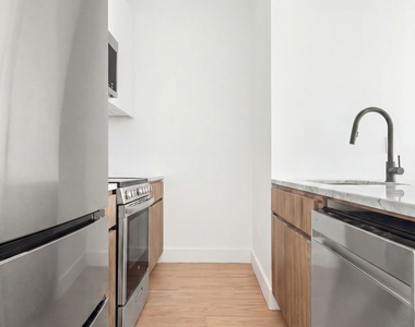 433 Sackett Street - Photo Thumbnail 3
