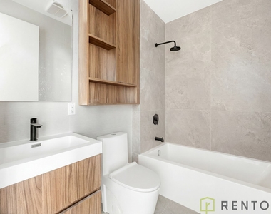 433 Sackett Street - Photo Thumbnail 9