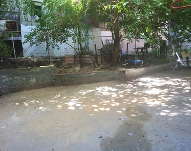 Nagle Avenue - Photo Thumbnail 4