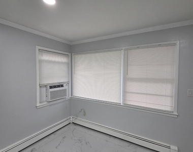 137 Pacific Boulevard - Photo Thumbnail 15