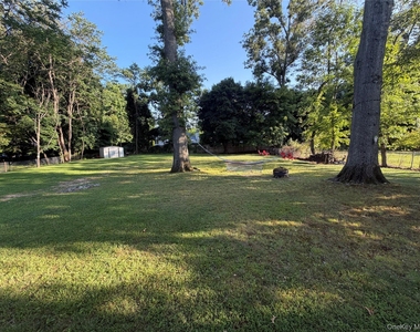 8 Birchwood Avenue - Photo Thumbnail 20