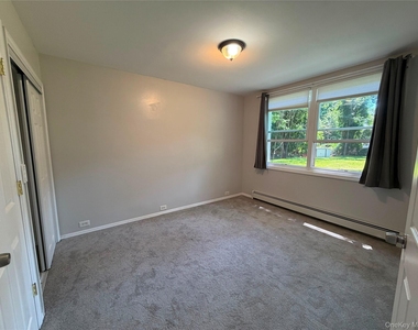 8 Birchwood Avenue - Photo Thumbnail 14
