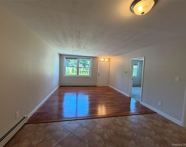 8 Birchwood Avenue - Photo Thumbnail 13