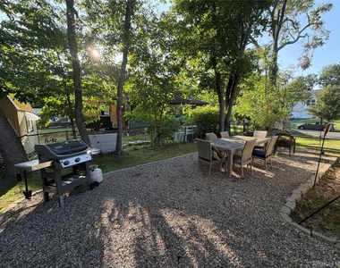 8 Birchwood Avenue - Photo Thumbnail 19