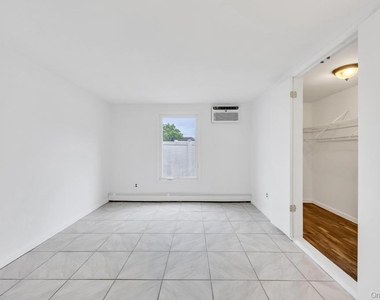 405 Massapequa Avenue - Photo Thumbnail 16