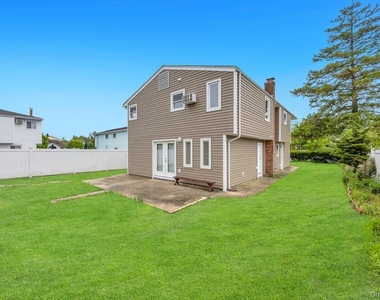 405 Massapequa Avenue - Photo Thumbnail 25
