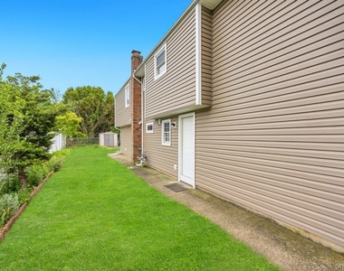 405 Massapequa Avenue - Photo Thumbnail 27