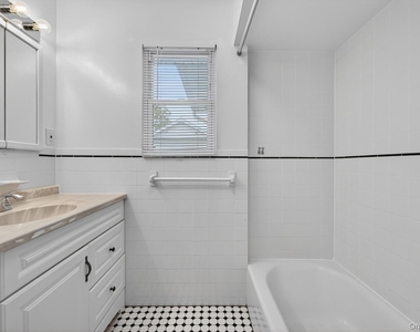 68a Graywood Road - Photo Thumbnail 14