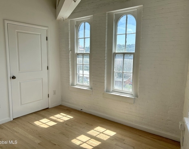 155 River Street - Photo Thumbnail 13