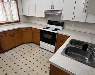 214 Market Street - Photo Thumbnail 9
