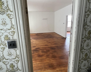 214 Market Street - Photo Thumbnail 14