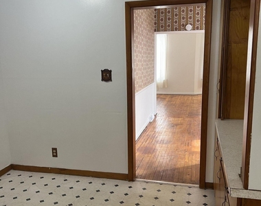 214 Market Street - Photo Thumbnail 13