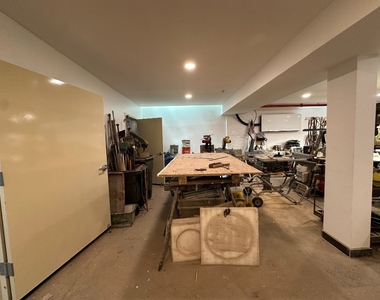 138 Dwight Street - Photo Thumbnail 11