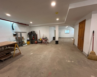 132 Dwight Street - Photo Thumbnail 10