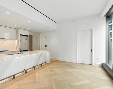 500 W 18th Street - Photo Thumbnail 5