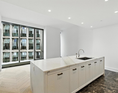 500 W 18th Street - Photo Thumbnail 4