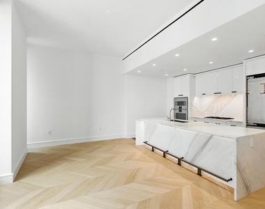 500 W 18th Street - Photo Thumbnail 2