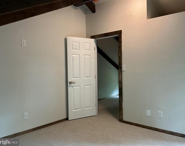 360 Wood Landing Road - Photo Thumbnail 15
