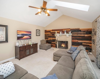 7 Snow Meadow Lane - Photo Thumbnail 19